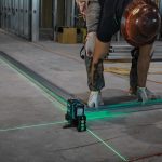 MÁY CÂN MỰC LASER TIA XANH DÙNG PIN Makita SK700GD (12V (không kèm pin sạc)