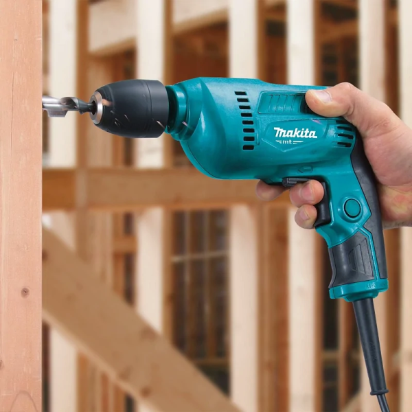 MÁY KHOAN Makita M6002B (10MM)
